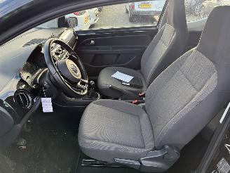 Volkswagen Up! 1.0 move up! AIRCO  BlueMotion picture 17