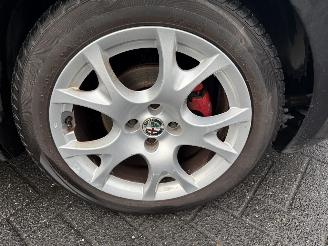 Alfa Romeo MiTo 0.9 TwinAir Distinctive LEER picture 13