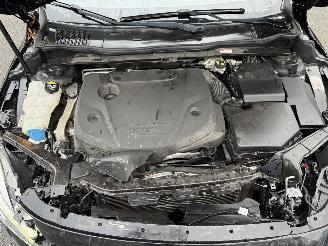 Volvo V-40 2.0 D2 Kinetic (Hatchback 5-dr.) picture 9