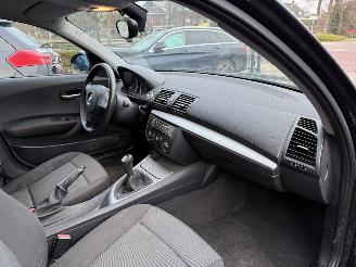 BMW 1-serie 116i (Hatchback 5-dr.) picture 10