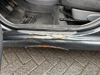 Toyota Aygo 1.0-12V Comfort (Hatchback 5-dr.) picture 17