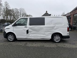 Volkswagen Transporter 2.0 TDI L2H1 30 DC Comfortline picture 3
