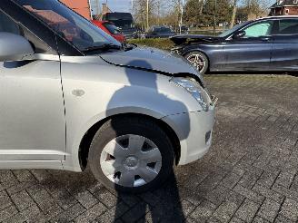 Suzuki Swift 1.3 Comfort (Hatchback 5-dr.) picture 31