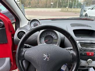 Peugeot 107 1.0-12V XR AIRCO  (Hatchback 3-dr.) picture 16