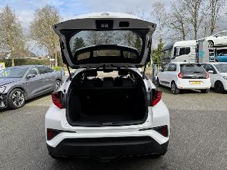 Toyota C-HR 1.8 Hybrid Style (SUV 5-dr.) picture 3