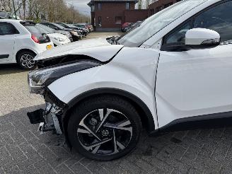 Toyota C-HR 1.8 Hybrid Style (SUV 5-dr.) picture 12