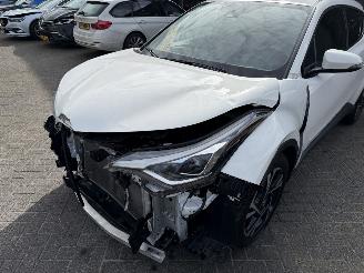 Toyota C-HR 1.8 Hybrid Style (SUV 5-dr.) picture 16
