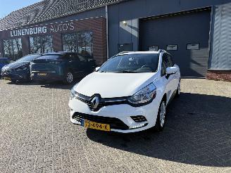 krockskadad bil auto Renault Clio 0.9 TCe Zen (Stationwagen 5-dr.) 2018/7