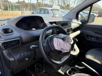 Peugeot Partner 1.5 BlueHDI Pro (Bedrijfsauto 4-dr.) picture 14