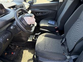 Peugeot Partner 1.5 BlueHDI Pro (Bedrijfsauto 4-dr.) picture 15