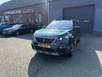 Voiture accidenté Peugeot 5008 1.2 PureTech Crossway  7 PERSOONS  AUTOMAAT (SUV 5-dr.) 2019/12