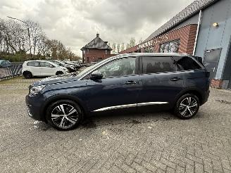 Peugeot 5008 1.2 PureTech Allure (SUV 5-dr.) picture 2