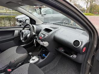Toyota Aygo 1.0 VVT-i  AUTOMAAT Aspiration (Hatchback 5-dr.) picture 17