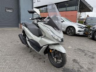 Honda PCX 125 ABS picture 7