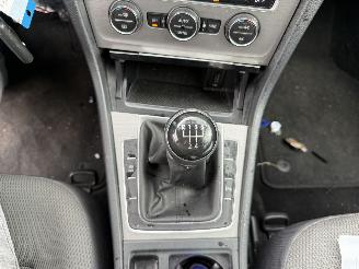 Volkswagen Golf 1.2 TSI Trendline picture 25