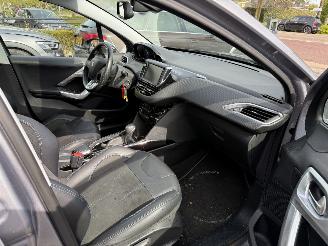 Peugeot 2008 1.2 PureTech  AUTOMAAT Allure  CROSSWAY  (SUV 5-dr.) picture 33