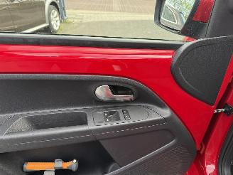 Volkswagen Up! 1.0 move up! BlueMotion picture 16