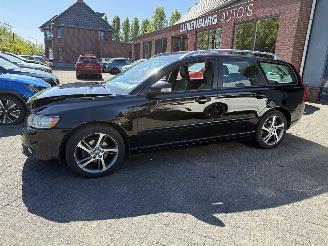 Volvo V-50 2.0F Business Edition  LEER (Stationwagen 5-dr.) picture 2