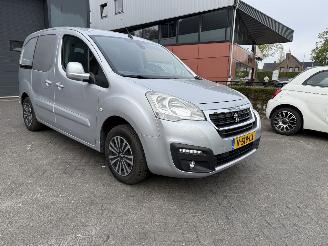 Peugeot Partner 120 1.6 BlueHDi 100 L1 Pro NAVIGATIE  AIRCO picture 7