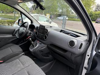 Peugeot Partner 120 1.6 BlueHDi 100 L1 Pro NAVIGATIE  AIRCO picture 12