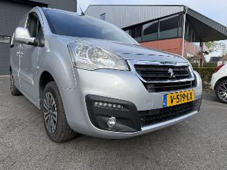 Peugeot Partner 120 1.6 BlueHDi 100 L1 Pro NAVIGATIE  AIRCO picture 21