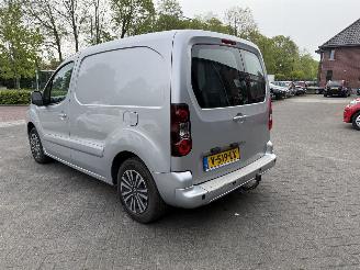 Peugeot Partner 120 1.6 BlueHDi 100 L1 Pro NAVIGATIE  AIRCO picture 3