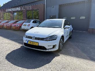 uszkodzony samochody osobowe Volkswagen e-Golf e-Golf (Hatchback 5-dr.) 2016/5