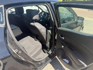Renault Clio 0.9 TCe Expression (Hatchback 5-dr.) picture 15
