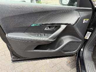 Peugeot e-2008 EV Allure 50 kWh 10950 EURO EX BTW  (SUV 5-dr.) picture 17