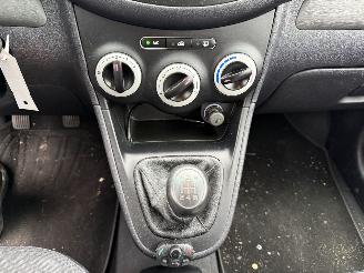 Hyundai I-10 1.1 Active Cool (Hatchback 5-dr.) picture 17