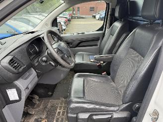 Peugeot Expert 2.0 BlueHDI 120 Pro picture 17