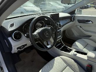 Mercedes Cla-klasse 180 Ambition (Sedan 4-dr.) picture 10