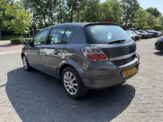 Opel Astra 1.8 Temptation  AUTOMAAT (Hatchback 5-dr.) picture 5