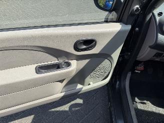 Renault Twingo 1.2 Authentique (Hatchback 3-dr.) picture 15