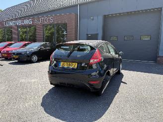 krockskadad bil auto Ford Fiesta 1.4 Trend (Hatchback 3-dr.) 2010/3