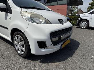 Peugeot 107 1.0-12V XS (Hatchback 5-dr.) picture 26