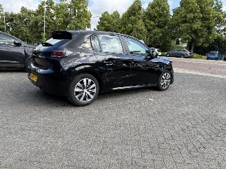 Peugeot 208 1.2 PureTech Active (Hatchback 5-dr.) picture 36
