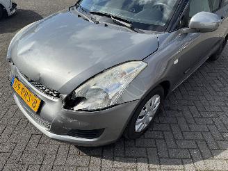 Suzuki Swift 1.2 Comfort AIRCO  (Hatchback 3-dr.) picture 32