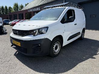 damaged commercial vehicles Peugeot Partner 1.5 BlueHDI Premium 2021/9