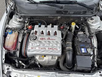 Alfa Romeo 147 1.6 T.Spark Veloce Progression picture 9