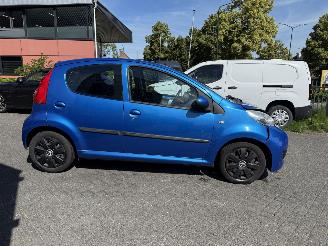 Peugeot 107 1.0-12V XS (Hatchback 5-dr.) picture 6