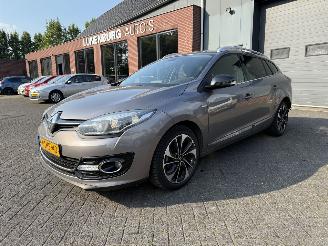 Vaurioauto  passenger cars Renault Mégane 1.2 TCe Bose 2014/2