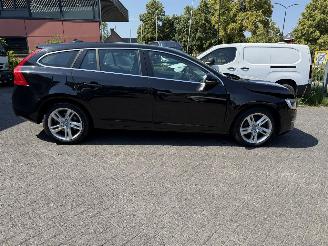 Volvo V-60 2.0 T3 Nordic+ (Stationwagen 5-dr.) picture 6