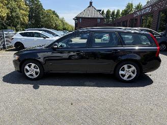 Volvo V-50 2.0 Limited Edition  LEER (Stationwagen 5-dr.) picture 2