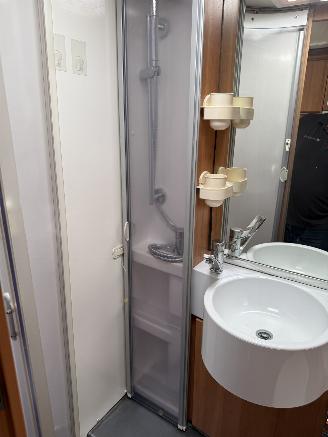Hymer  T 614 CL HALF INTERGRAAL AIRCO picture 23