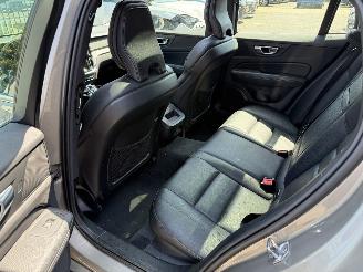Volvo V-60 2.0 B3 Inscription AUTOMAAT PANORAMADAK  (Stationwagen 5-dr.) picture 17