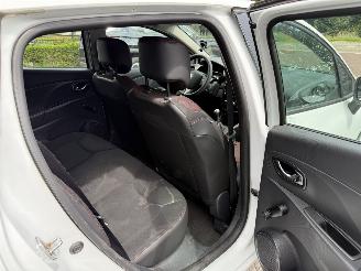 Renault Clio 1.2 16V  AIRCO NAVIGATIE  (Hatchback 5-dr.) picture 17