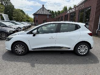 Renault Clio 1.2 16V  AIRCO NAVIGATIE  (Hatchback 5-dr.) picture 2