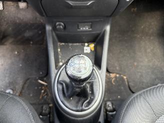 Hyundai I-20 1.2i i-Deal (Hatchback 5-dr.) picture 14