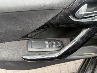 Peugeot 208 1.6 BlueHDi Active (Hatchback 5-dr.) picture 19